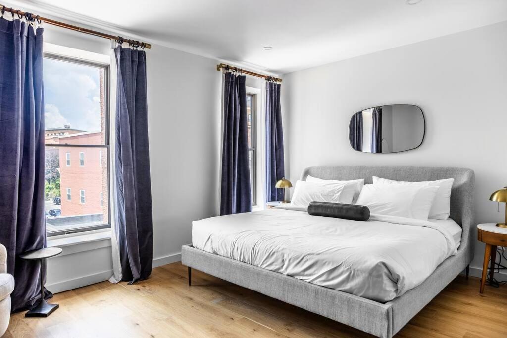 The Phenix Historic Dtwn Hotel, King Bed, Room # 309 Bangor Exterior foto